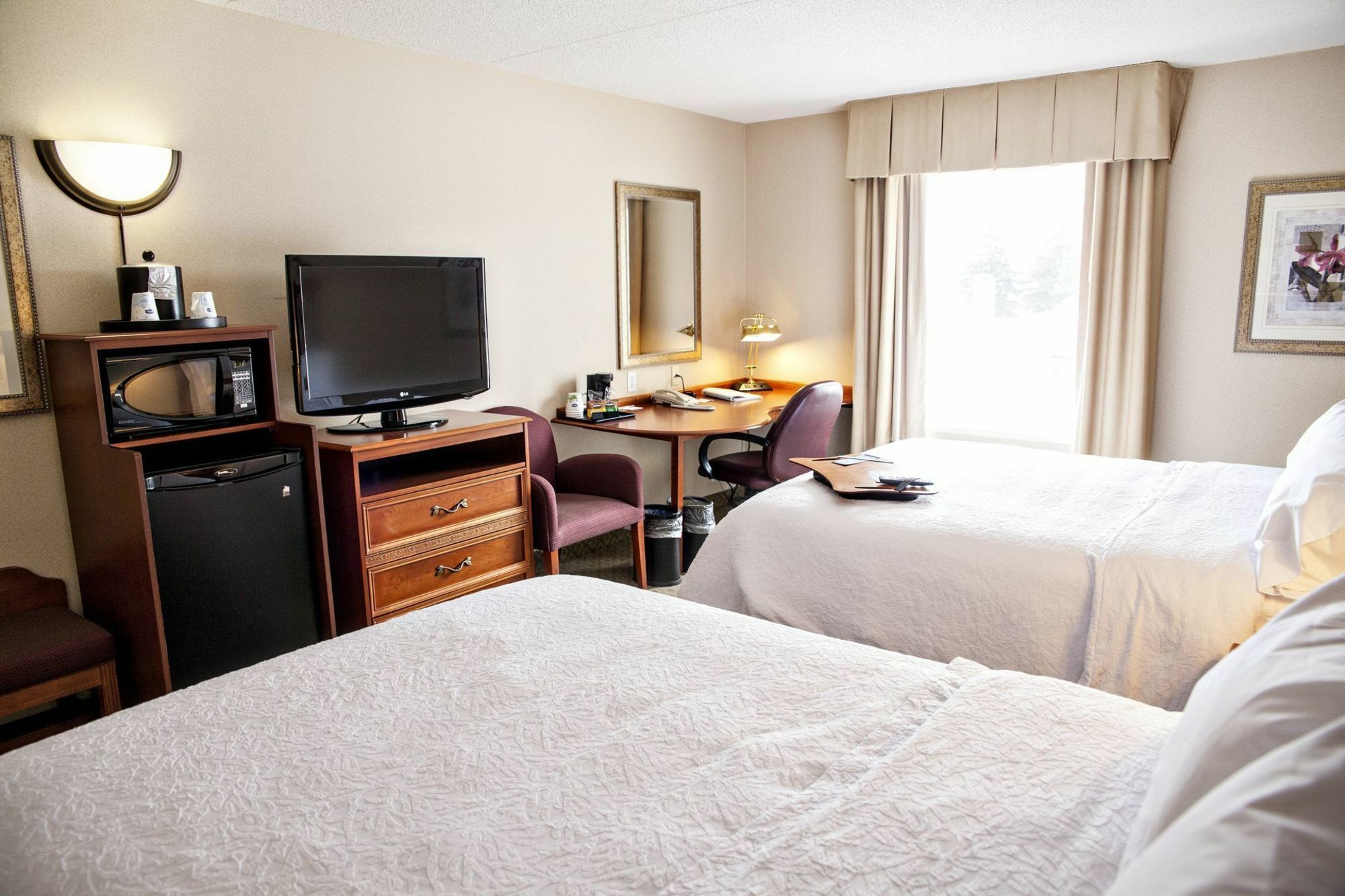 Kitchener Inn & Suites Luaran gambar